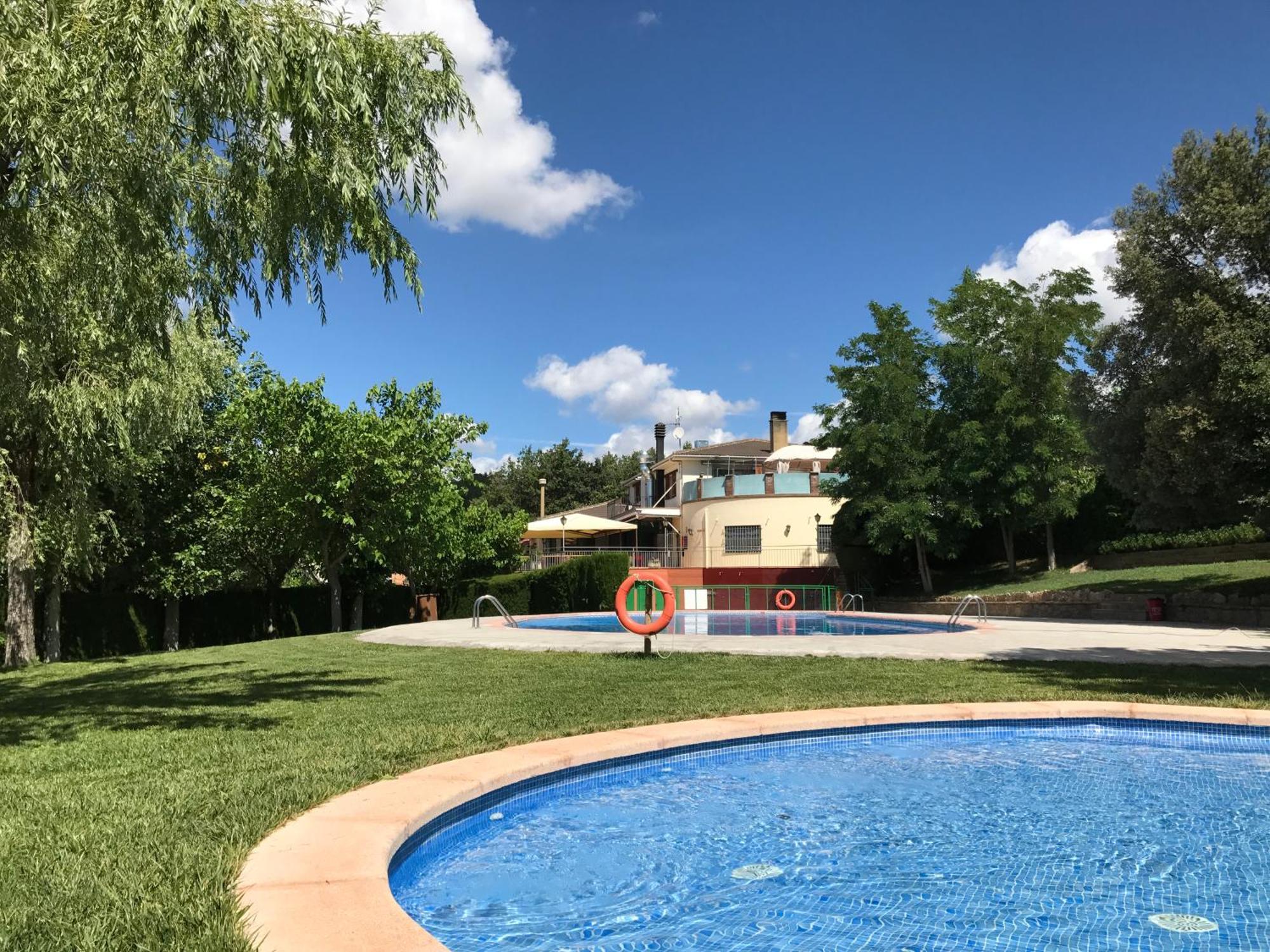 Bungalows - Camping El Solsones Solsona Exterior foto