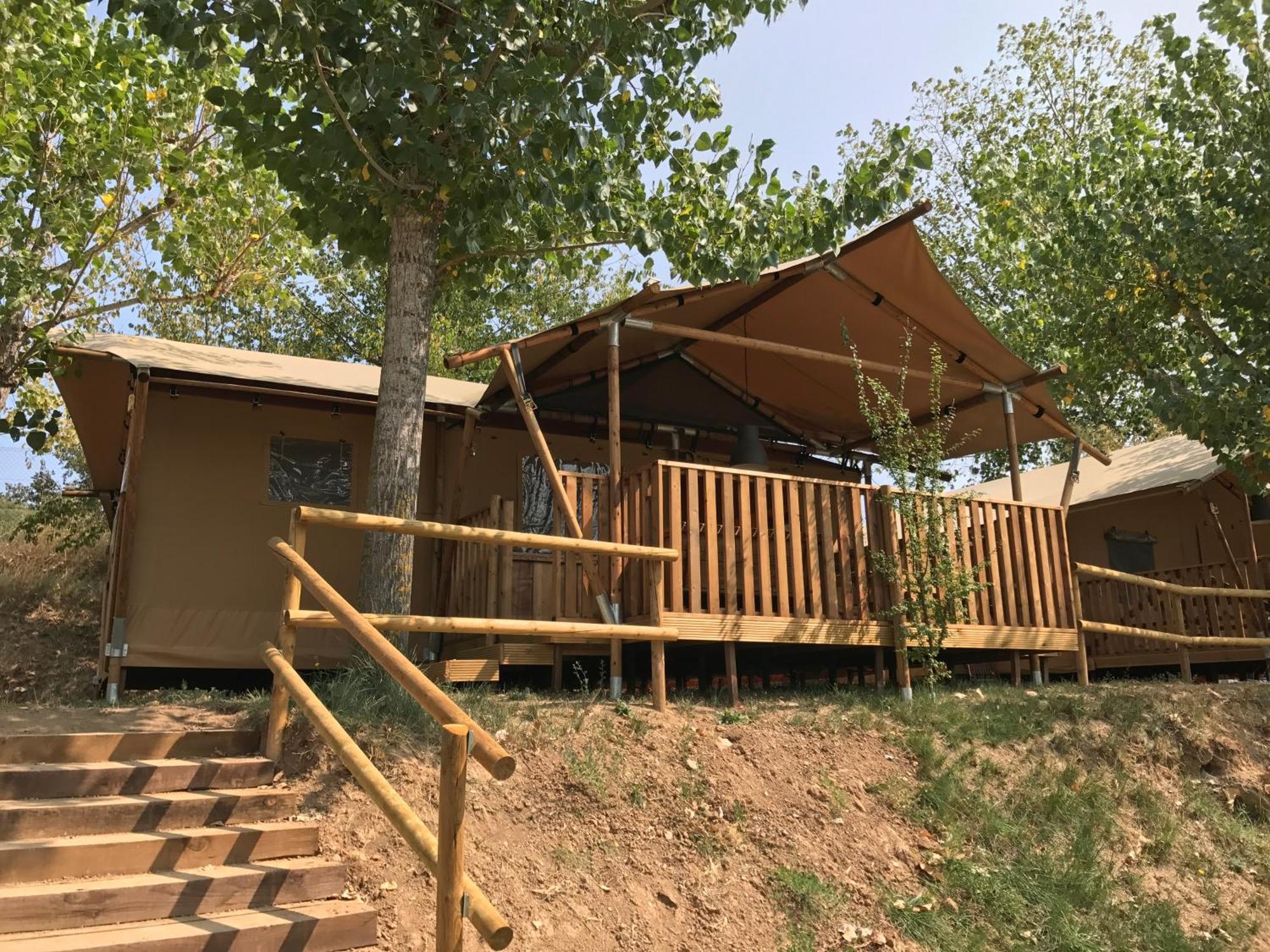 Bungalows - Camping El Solsones Solsona Exterior foto