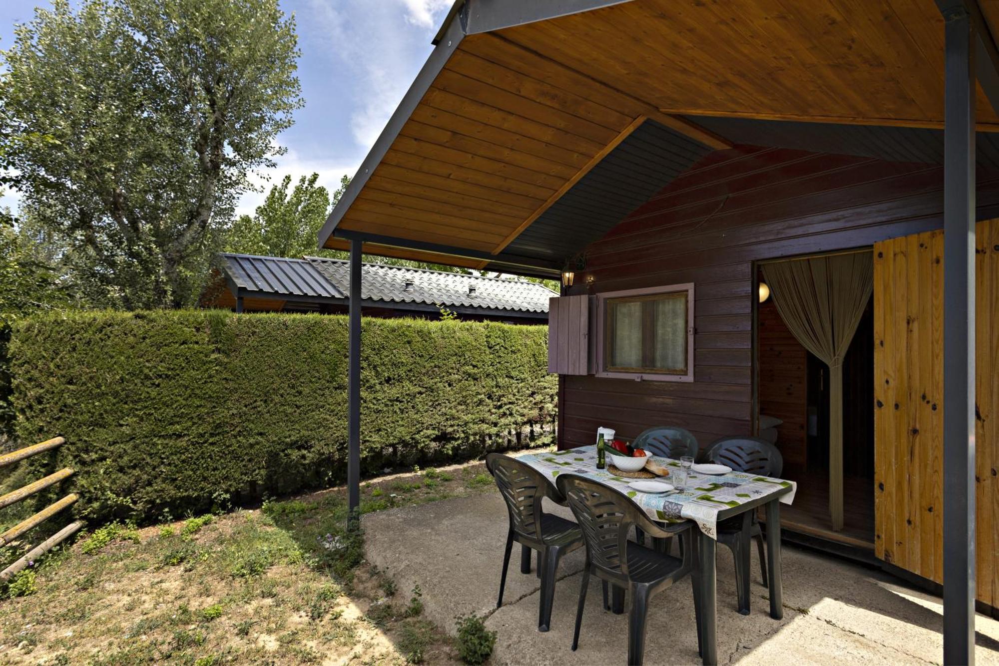 Bungalows - Camping El Solsones Solsona Exterior foto